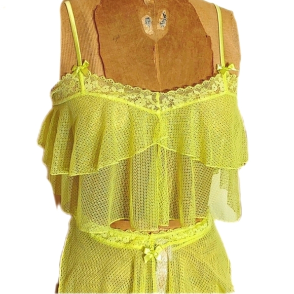 Savage X Fenty baby doll ruffled top and short set - Picture 2 of 12